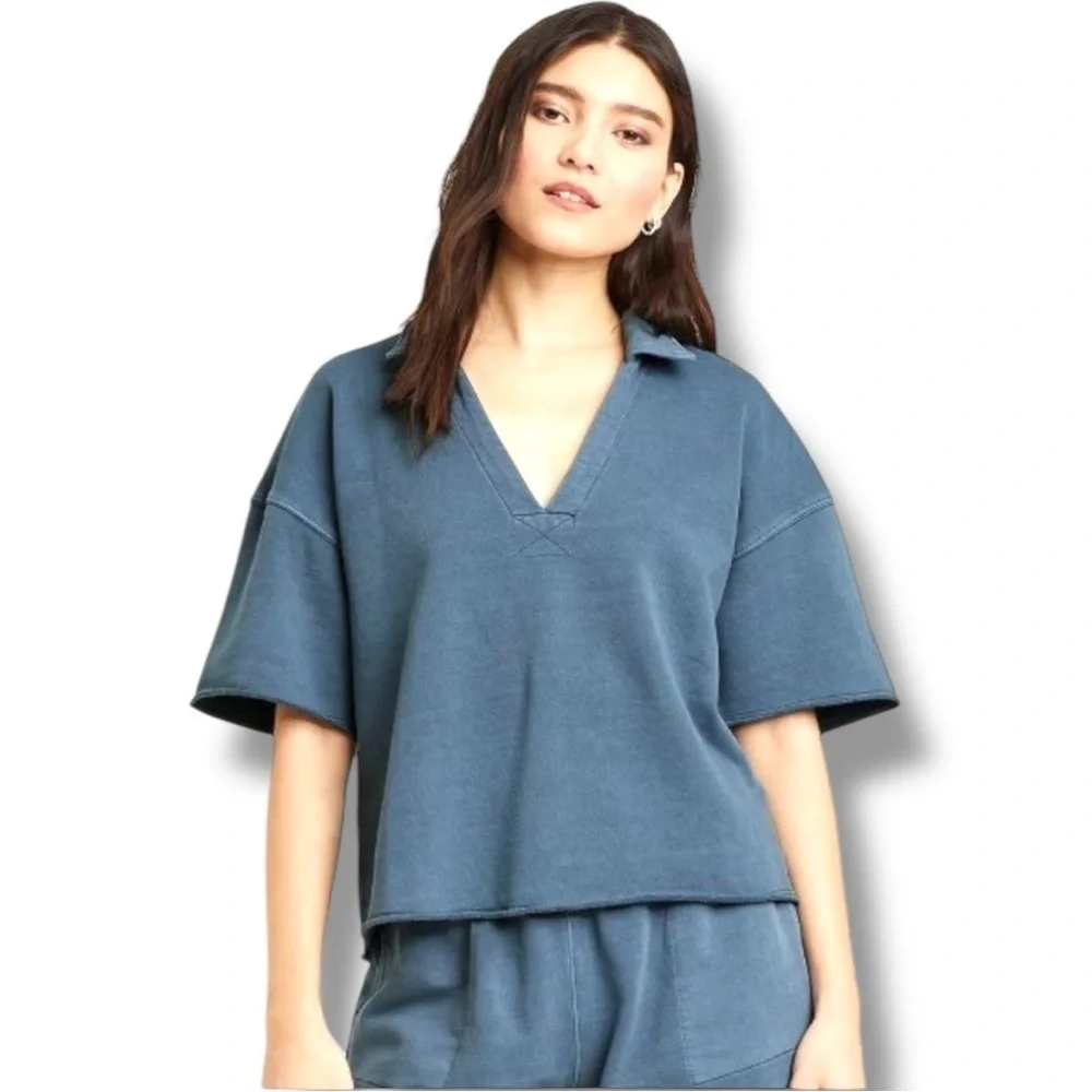 Universal Threads Casual Peach V-Neck Collared Long Tee Sleeve Women's Top